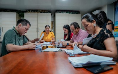 Seguimos trabajando a favor de los grupos prioritarios.