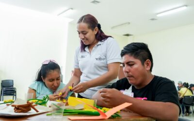 Taller de emprendimiento fortalece habilidades de usuarios y cuidadores en Lago Agrio
